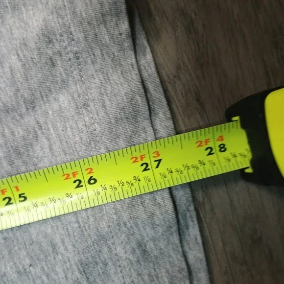 Vineyard Vines Grey Hooded Tshirt Long Sleeve Car Tree Camping Outdoor XS - Picture 6 of 8